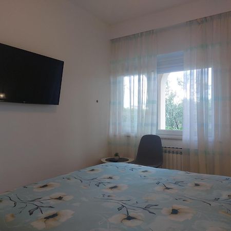 Apartmani Paradiso Krk Town Luaran gambar