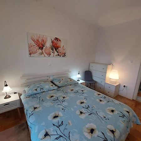 Apartmani Paradiso Krk Town Luaran gambar