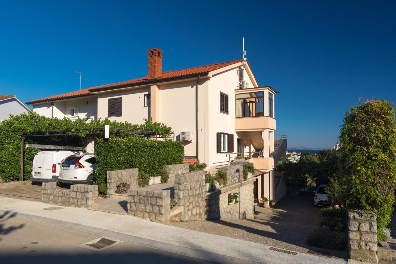 Apartmani Paradiso Krk Town Luaran gambar