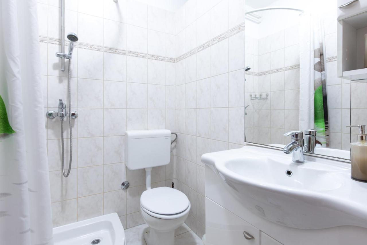 Apartmani Paradiso Krk Town Luaran gambar