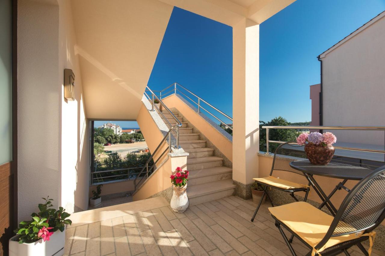 Apartmani Paradiso Krk Town Luaran gambar