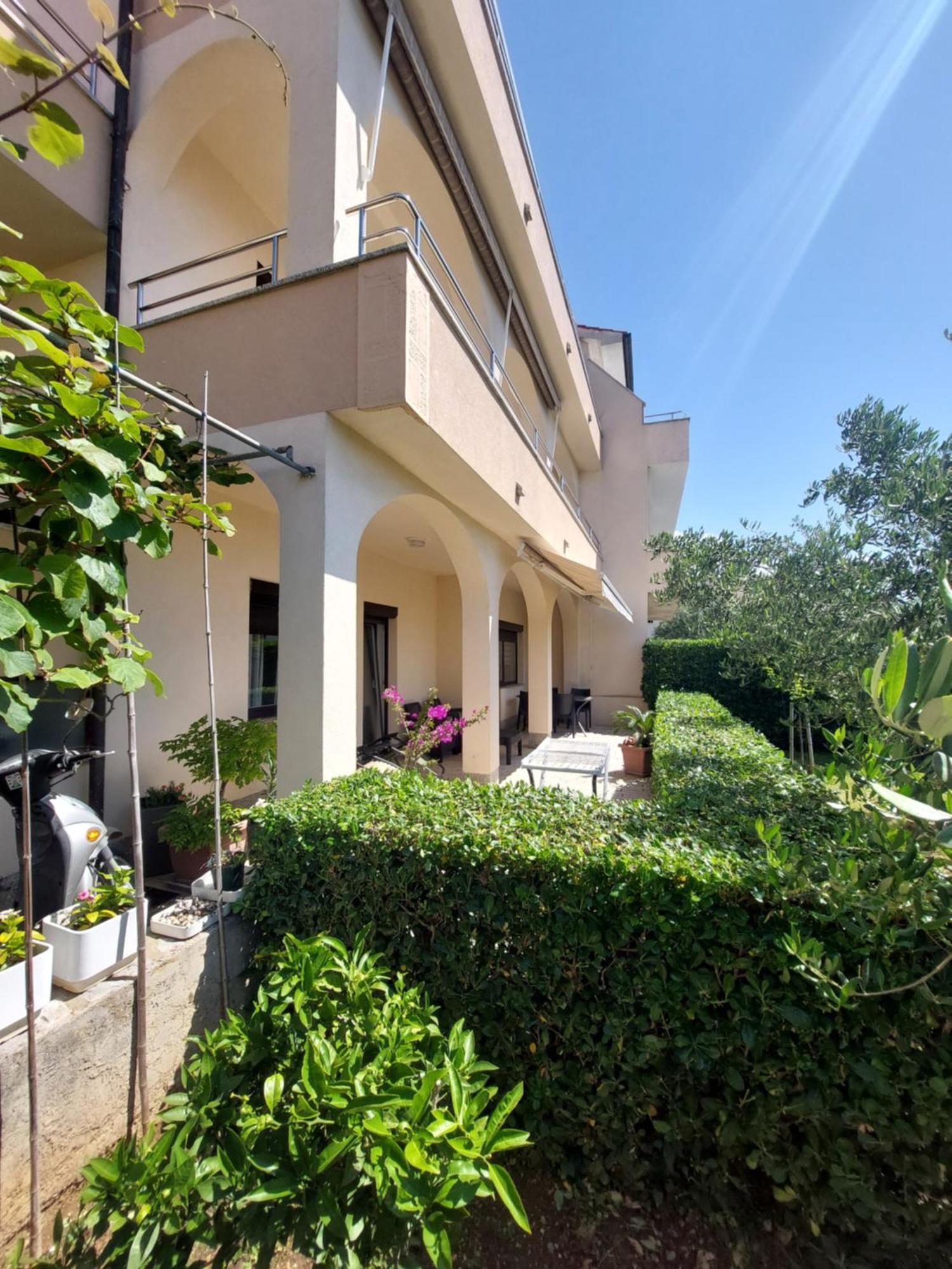 Apartmani Paradiso Krk Town Luaran gambar