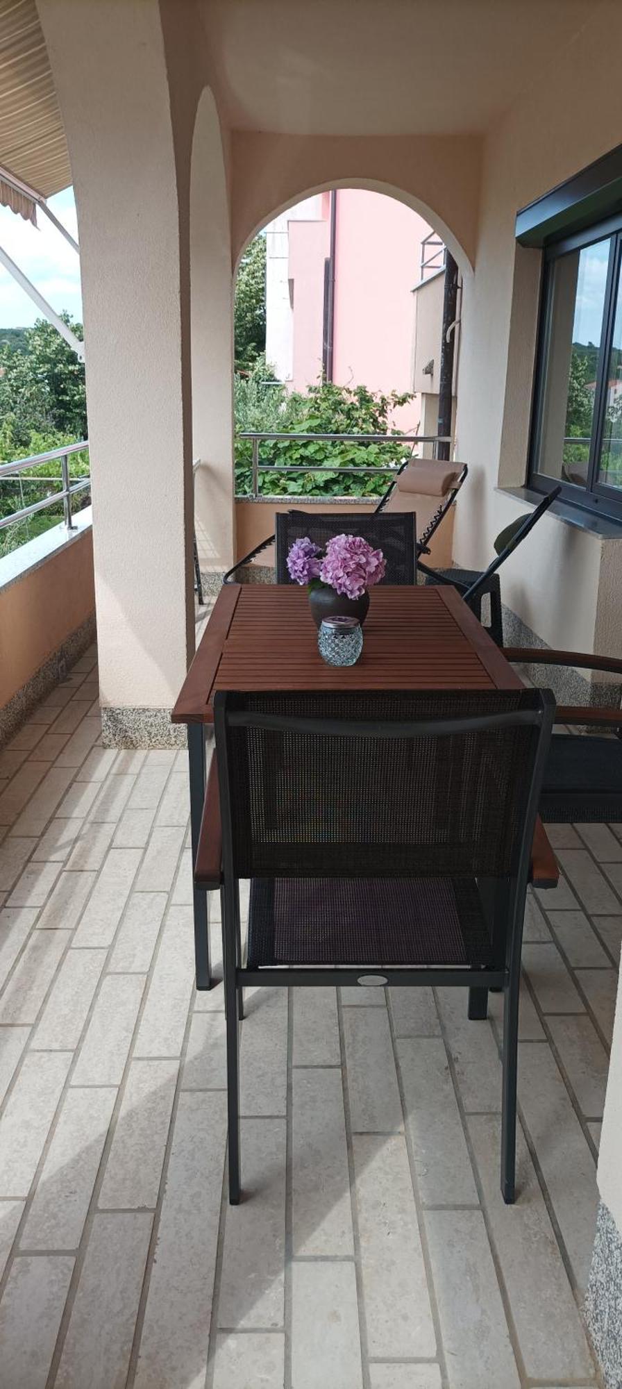 Apartmani Paradiso Krk Town Luaran gambar